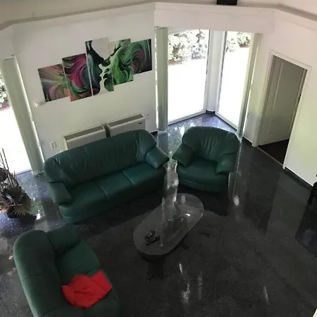 Villa Megtart-lak