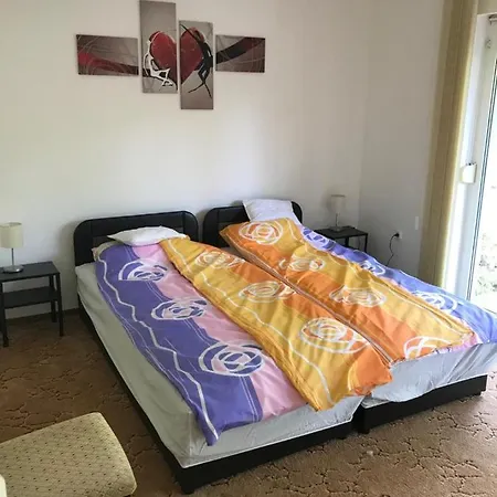 Megtart-lak Villa *