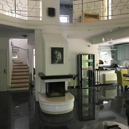 Βίλα Megtart-lak